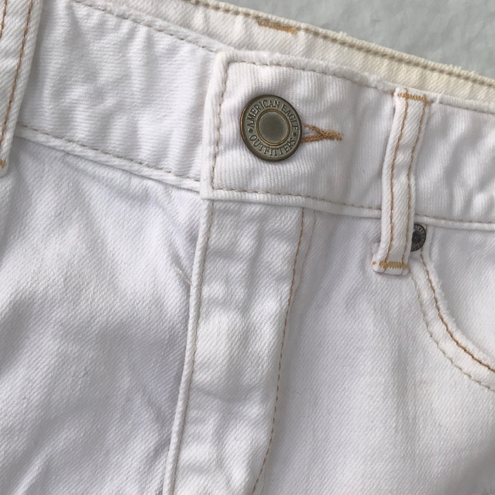 American Eagle White Denim Distressed Skirt Size 6 - Picture 5 of 7